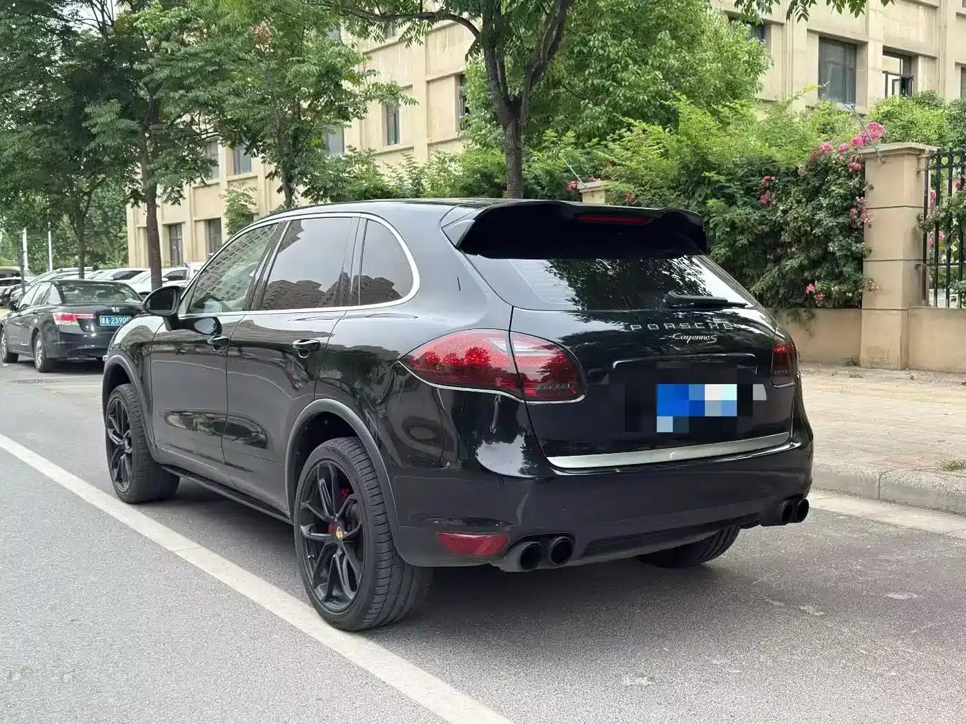Cayenne 2014 Cayenne Platinum Edition 3.0T — миниатюра 8