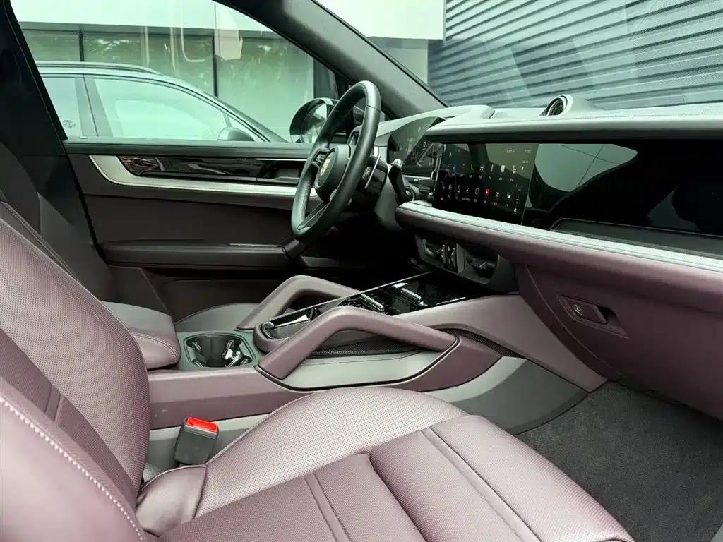 2025 Cayenne 3.0T Dream Edition — миниатюра 17