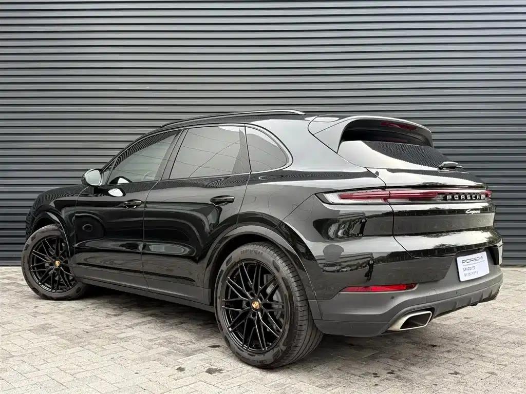 2025 Cayenne 3.0T Dream Edition — миниатюра 4
