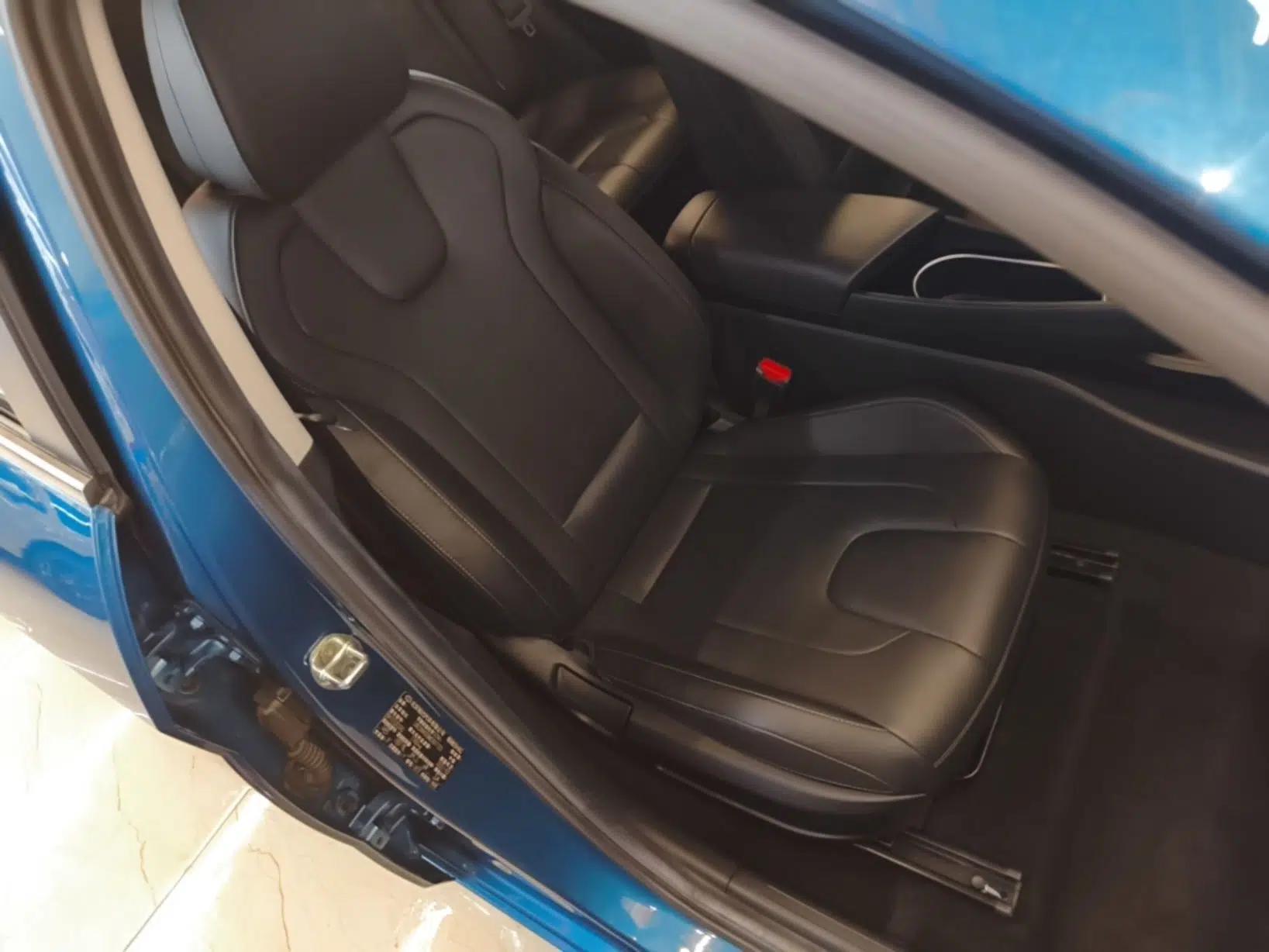 Hyundai Elantra 2021 1.5L CVT LUX Prestige Edition — миниатюра 24
