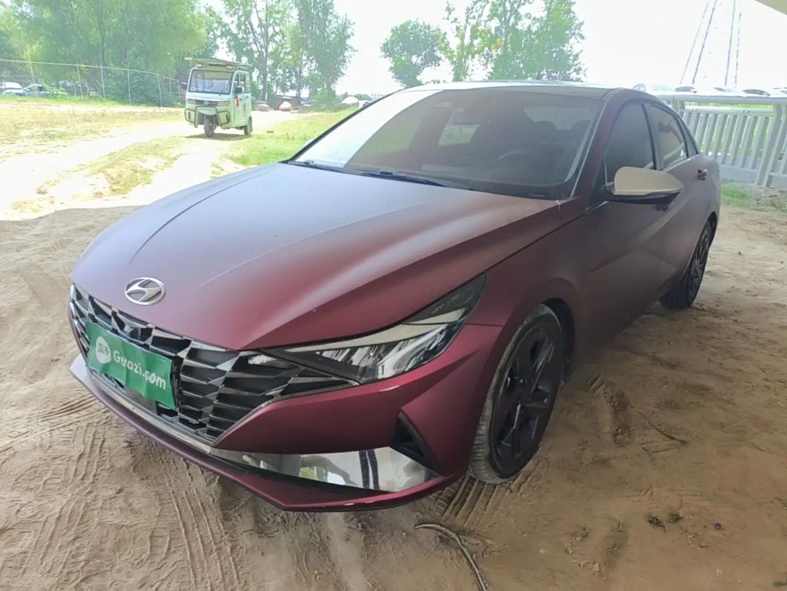 Hyundai Elantra 2021 1.5L CVT TOP Flagship Edition — миниатюра 1