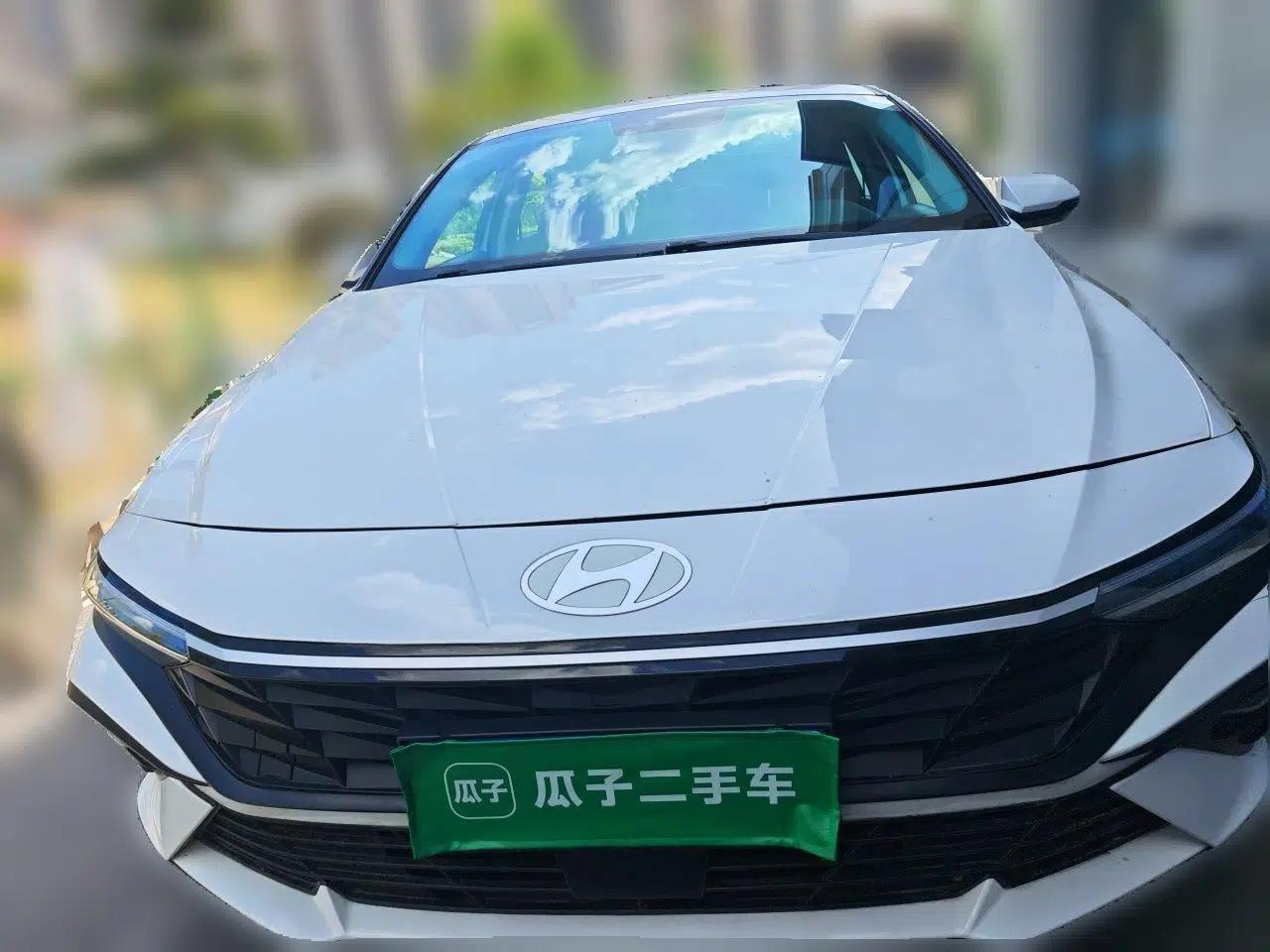 Hyundai Elantra 2023 1.5L CVT GLX Elite Edition — миниатюра 2