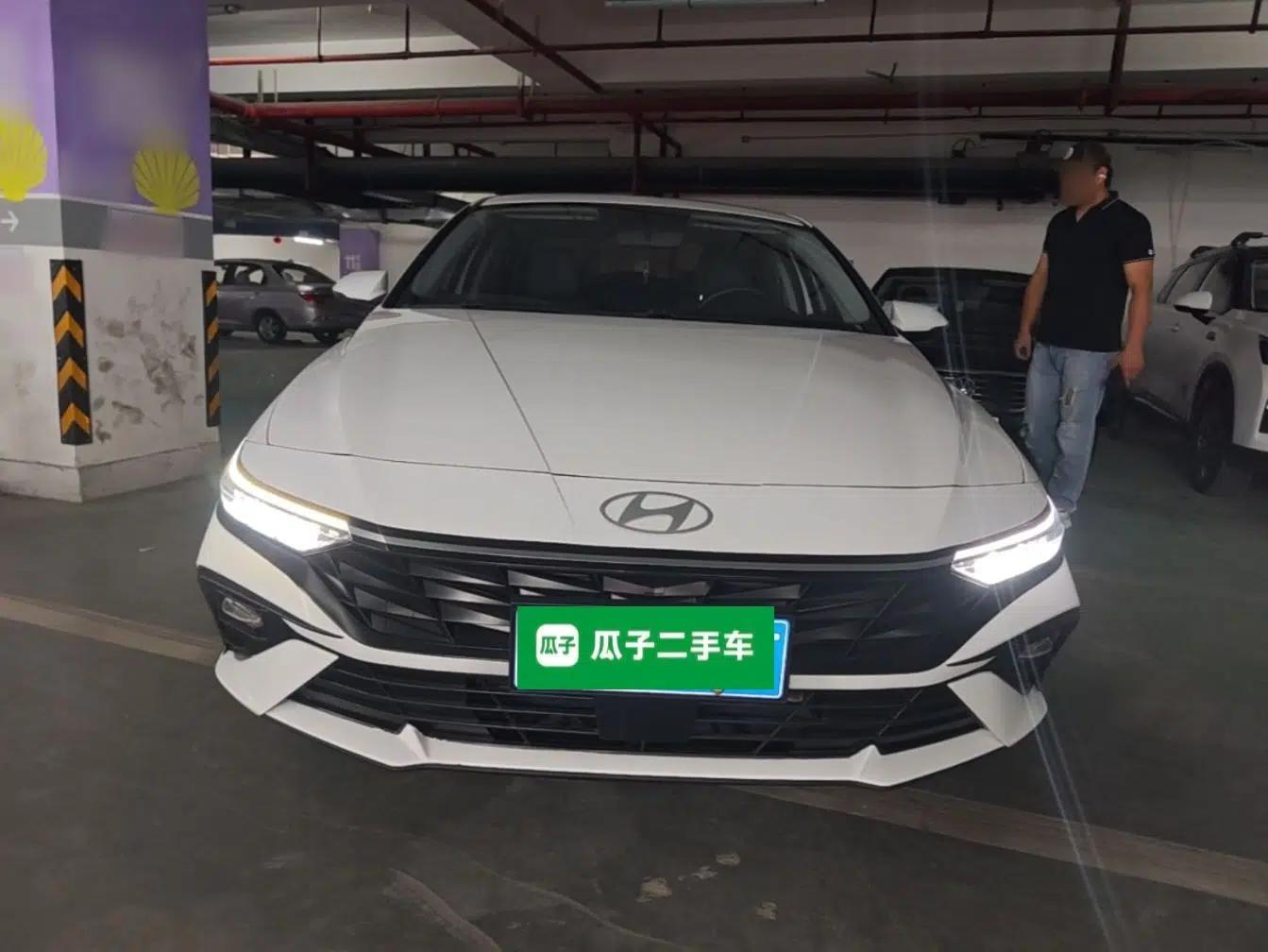 Hyundai Elantra 2023 1.5L CVT GLX Elite Edition — миниатюра 2