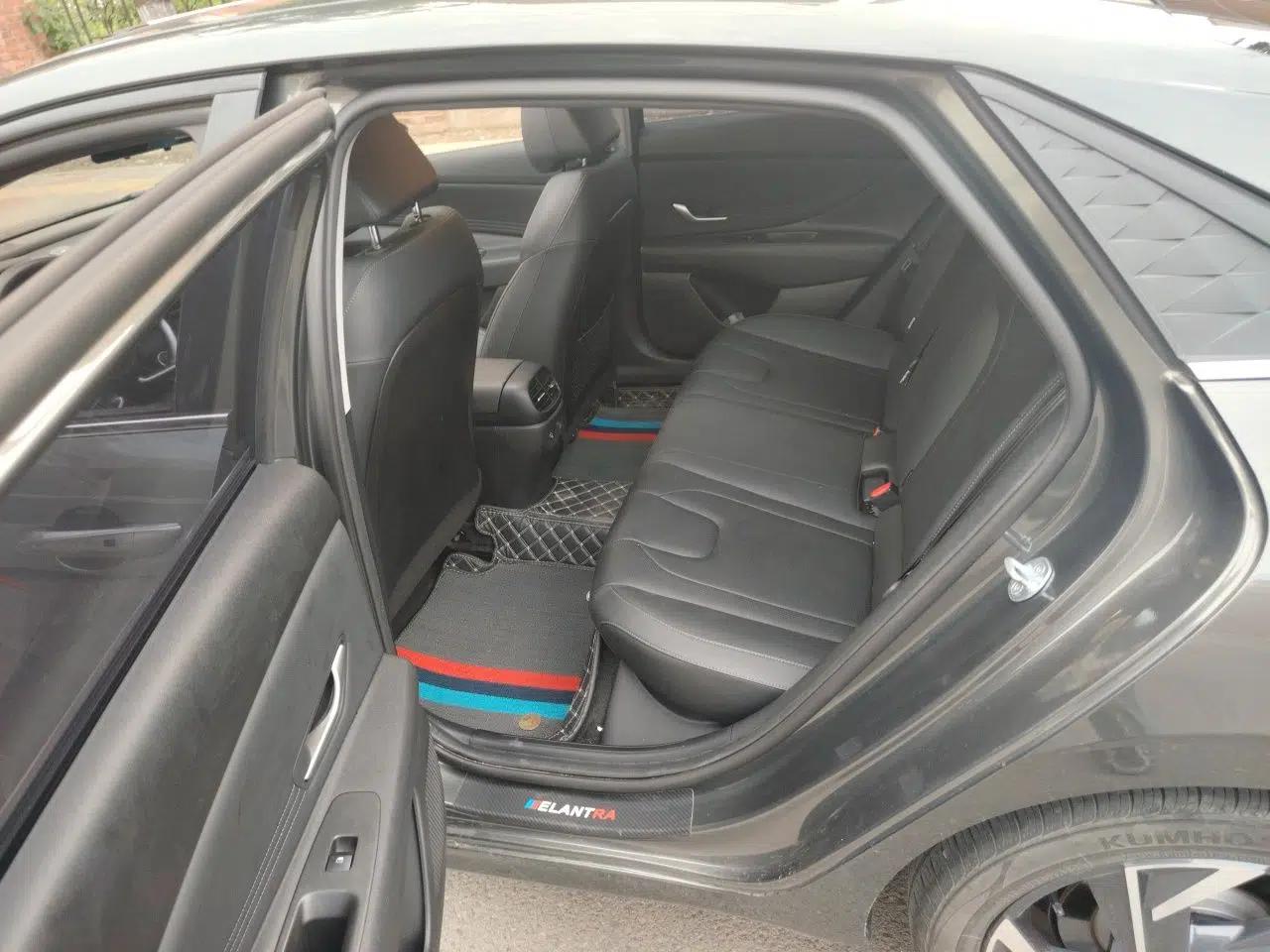 Hyundai Elantra 2023 1.5L CVT GLX Elite Edition — миниатюра 14