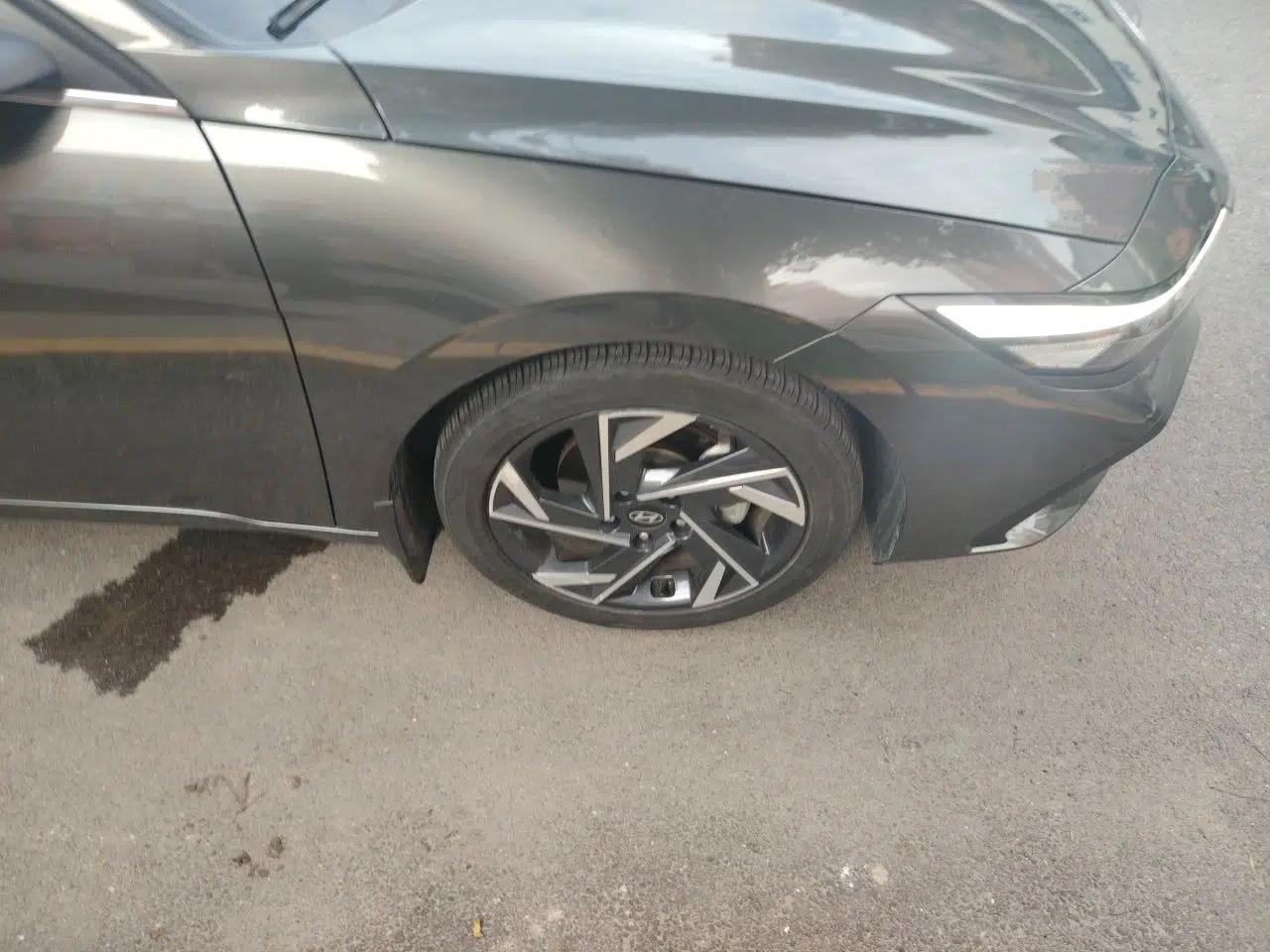 Hyundai Elantra 2023 1.5L CVT GLX Elite Edition — миниатюра 5