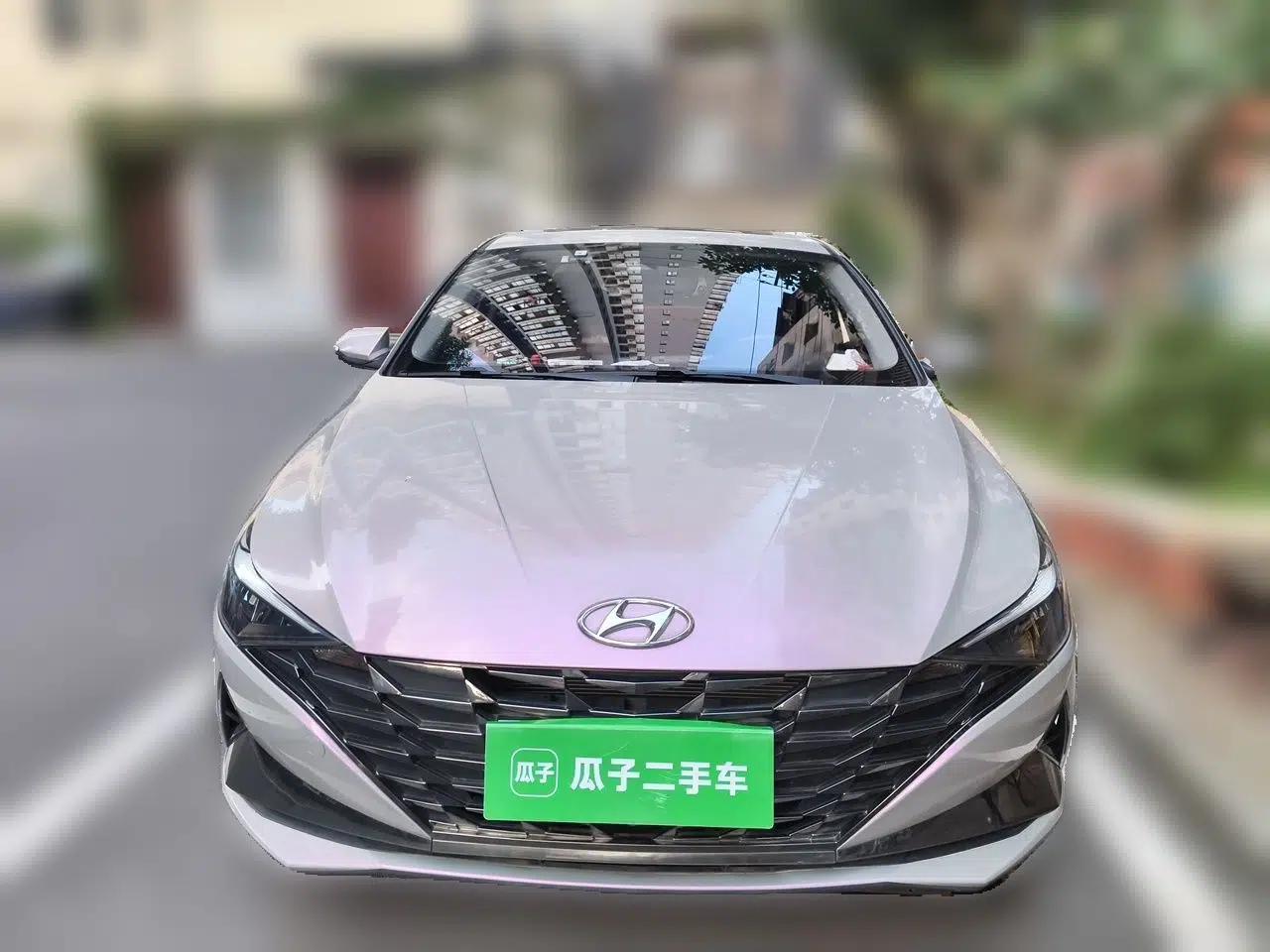 Hyundai Elantra 2021 1.5L CVT LUX Prestige Edition — миниатюра 2