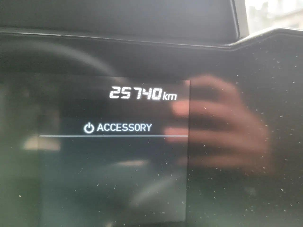 Hyundai Elantra 2021 1.5L CVT LUX Prestige Edition — миниатюра 12