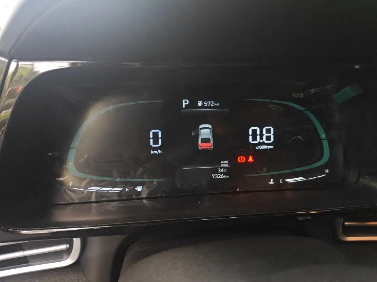 Hyundai Elantra 2023 1.5L CVT GLX Elite Edition — миниатюра 11