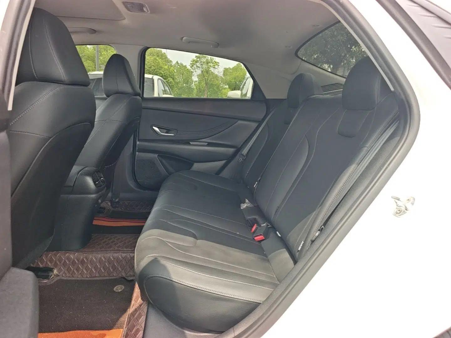 Hyundai Elantra 2022 1.5L CVT GLX Elite Edition — миниатюра 20