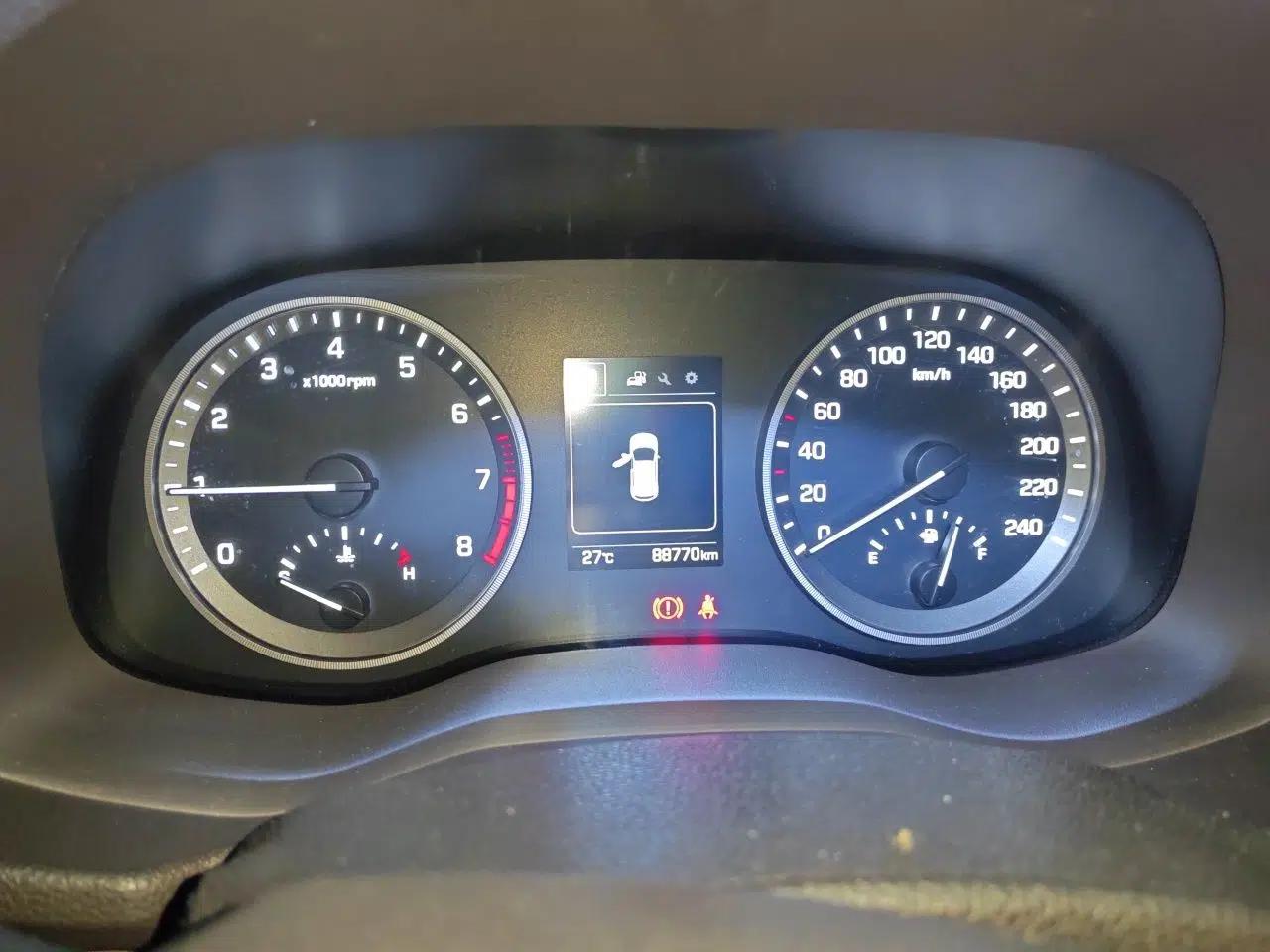 Hyundai Tucson 2015 1.6T Dual-Clutch Two-Wheel-Drive Smart Model — миниатюра 11