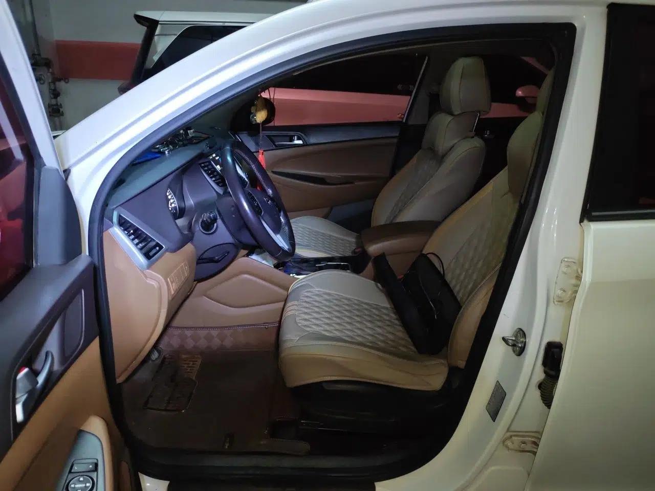 Hyundai Tucson 2015 1.6T Dual-Clutch Two-Wheel-Drive Smart Model — миниатюра 15