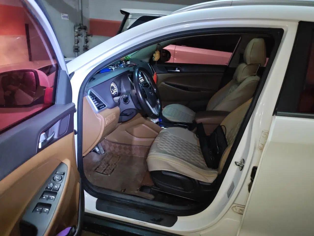 Hyundai Tucson 2015 1.6T Dual-Clutch Two-Wheel-Drive Smart Model — миниатюра 16