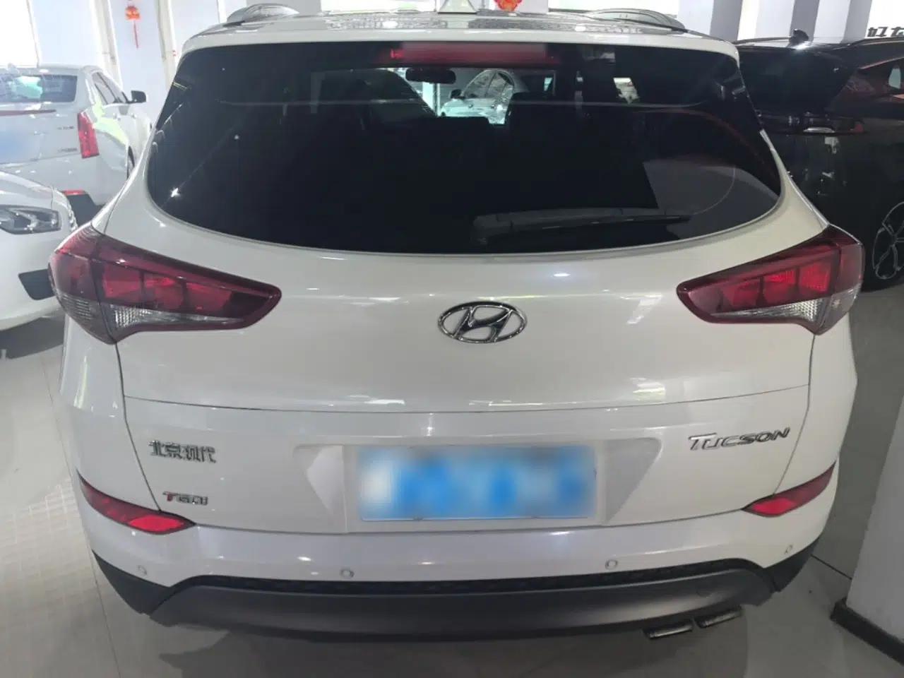 Hyundai Tucson 2015 1.6T Dual-Clutch Two-Wheel-Drive Smart Model — миниатюра 5
