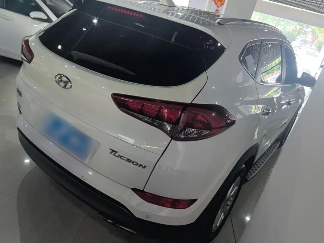 Hyundai Tucson 2015 1.6T Dual-Clutch Two-Wheel-Drive Smart Model — миниатюра 6