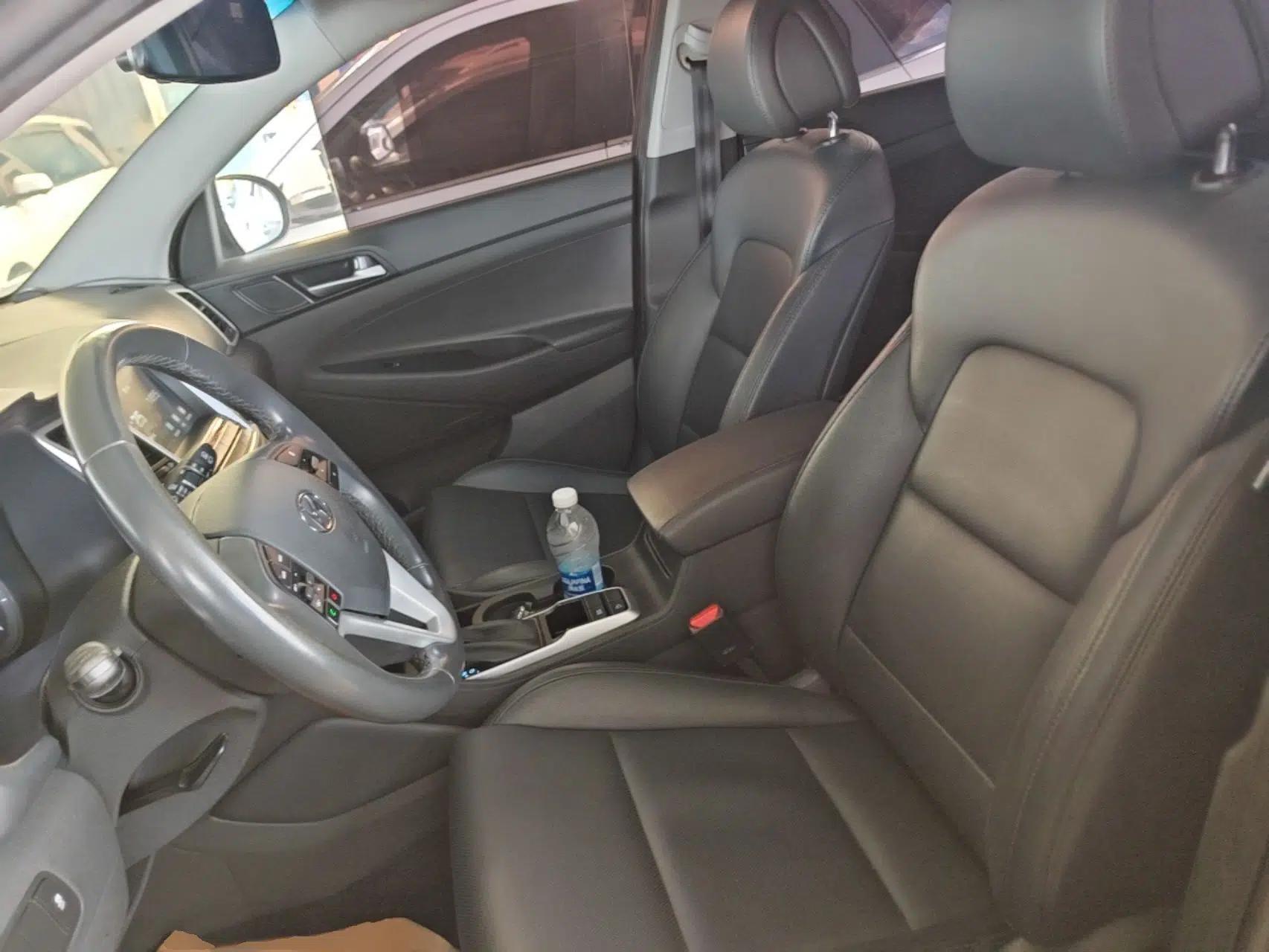 Hyundai Tucson 2015 1.6T Dual-Clutch Two-Wheel-Drive Smart Model — миниатюра 17