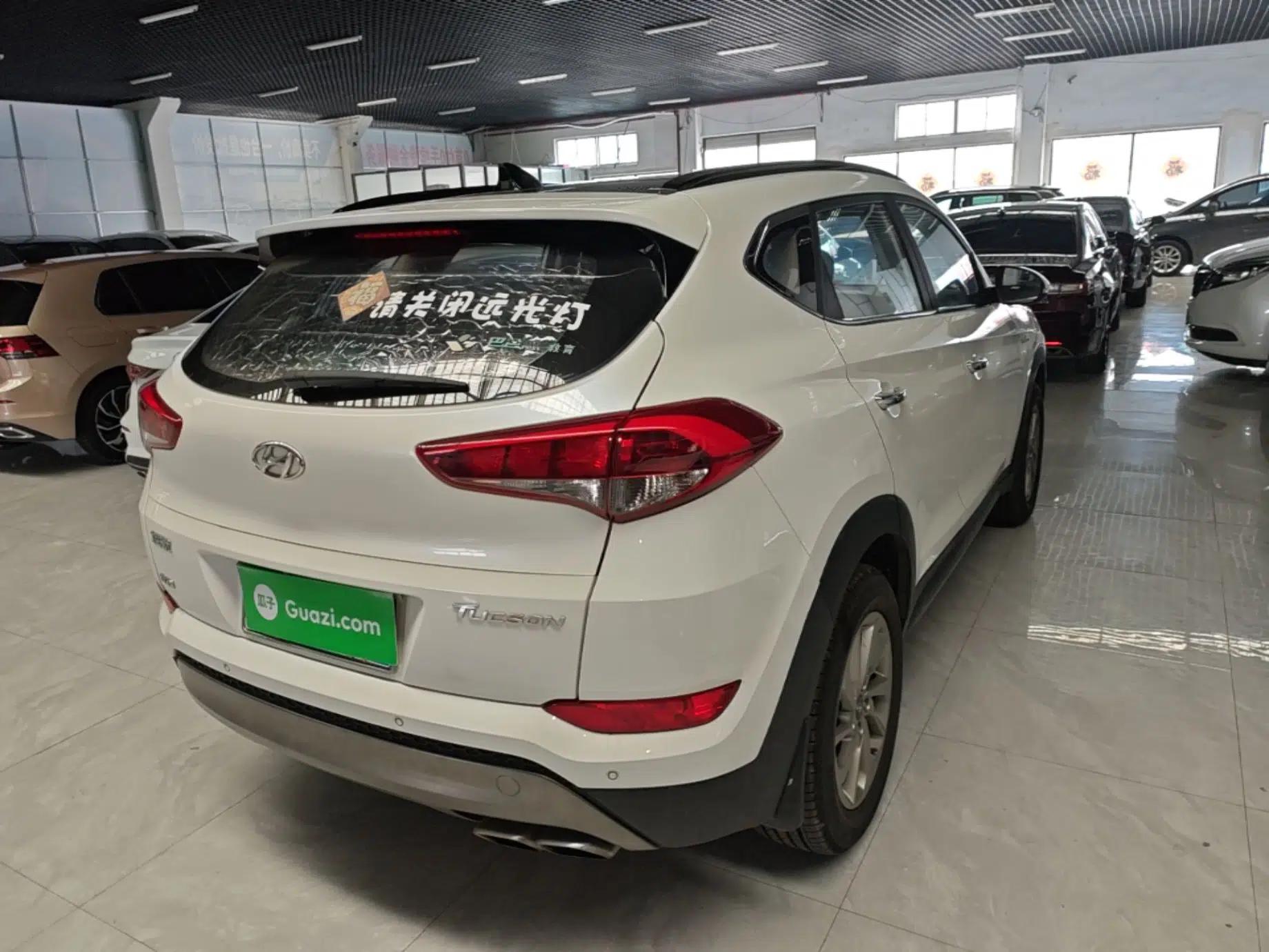 Hyundai Tucson 2015 1.6T Dual-Clutch Two-Wheel-Drive Smart Model — миниатюра 6