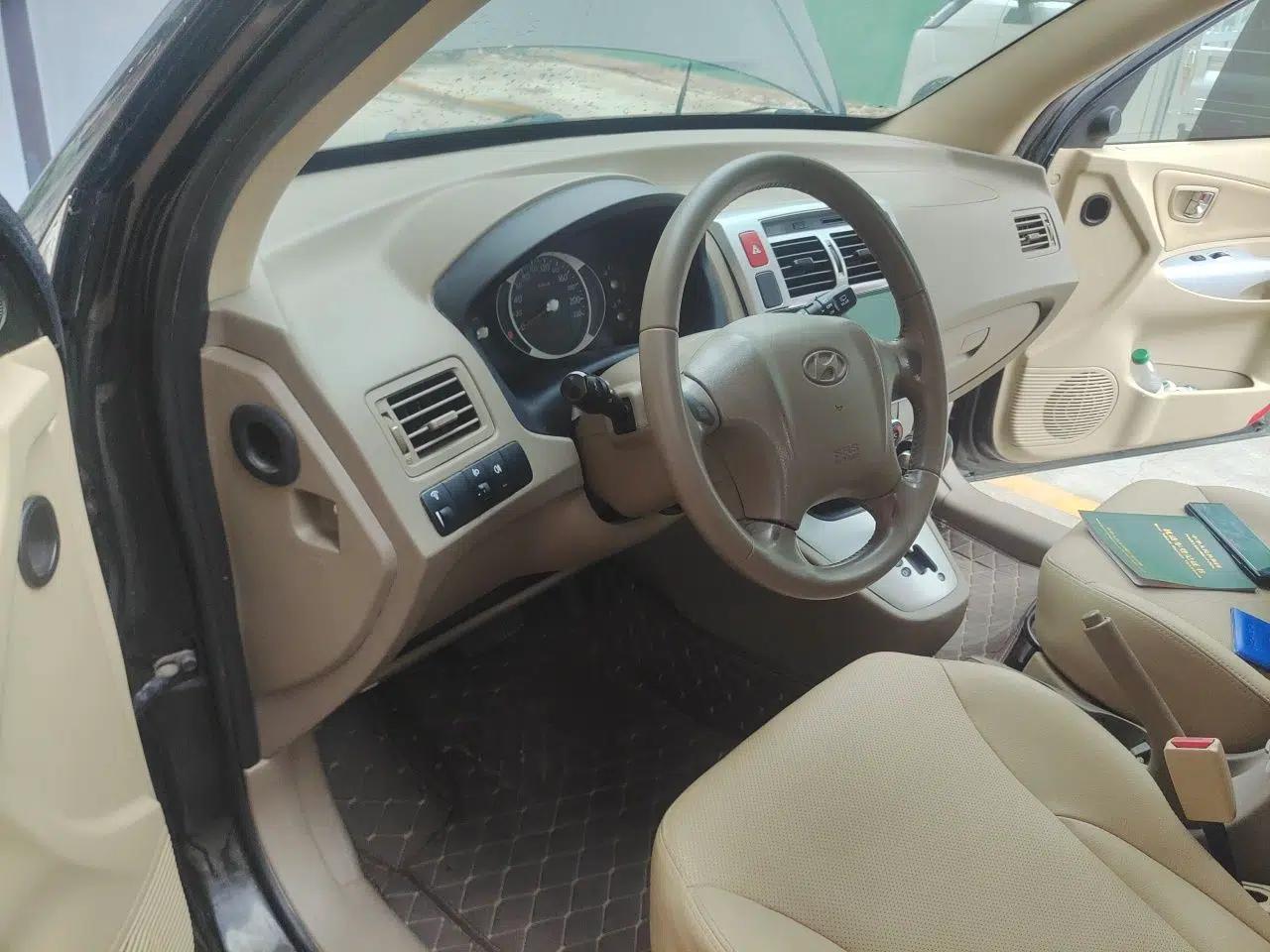 Hyundai Tucson 2013 2.0L Automatic Two-Wheel Drive Comfort Version — миниатюра 16