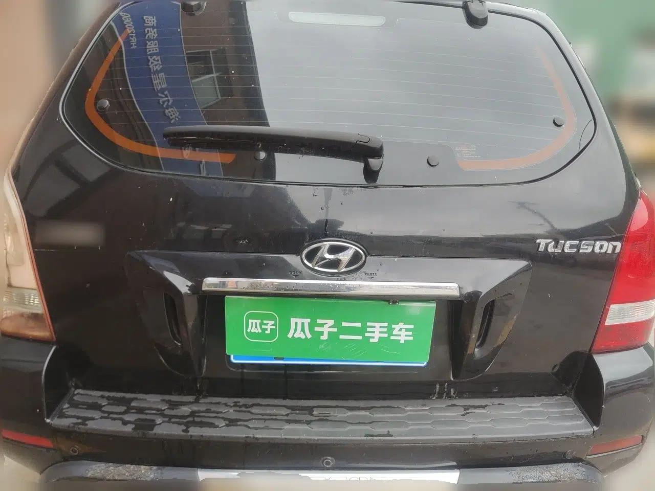 Hyundai Tucson 2013 2.0L Automatic Two-Wheel Drive Comfort Version — миниатюра 5
