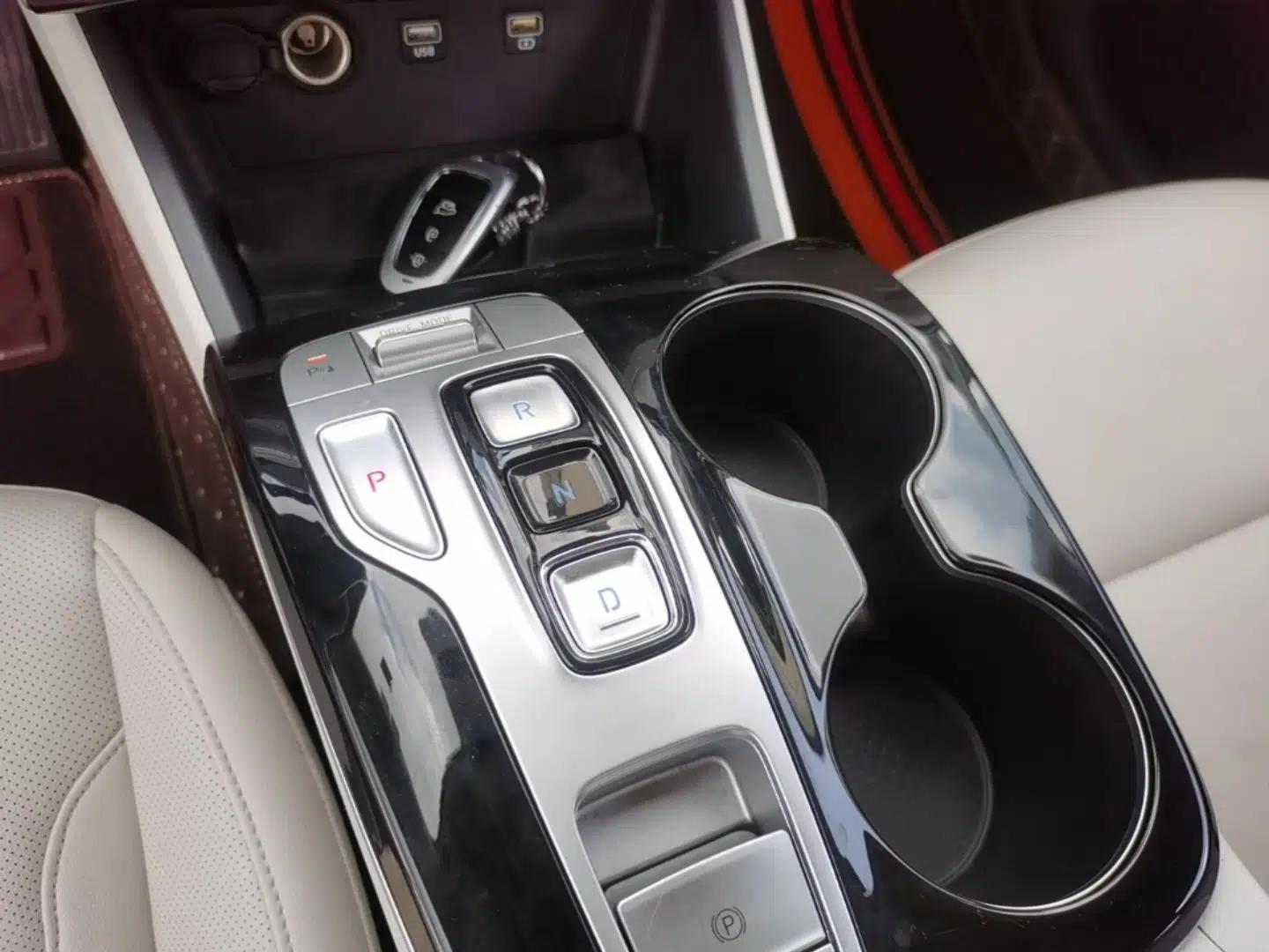 Hyundai Tucson 2022 Tucson L 2.0L Hybrid - Prestige Edition — миниатюра 16