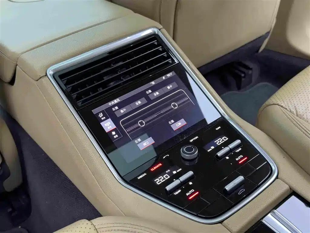 2017 Panamera 3.0T — миниатюра 15