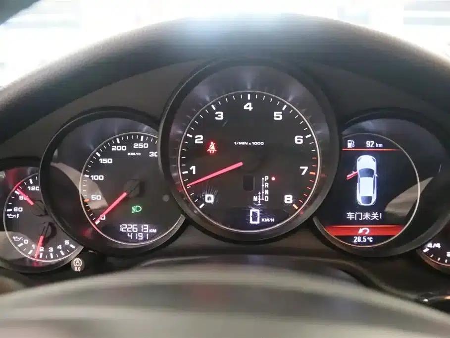Panamera 2010 Panamera 3.6L — миниатюра 7