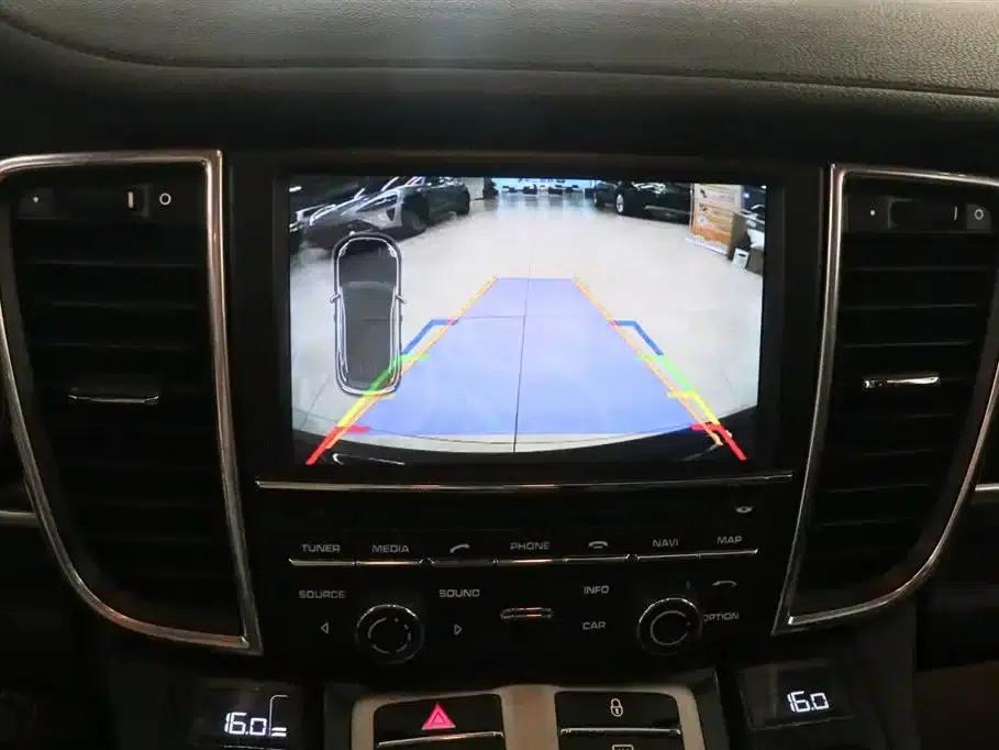 Panamera 2010 Panamera 3.6L — миниатюра 8