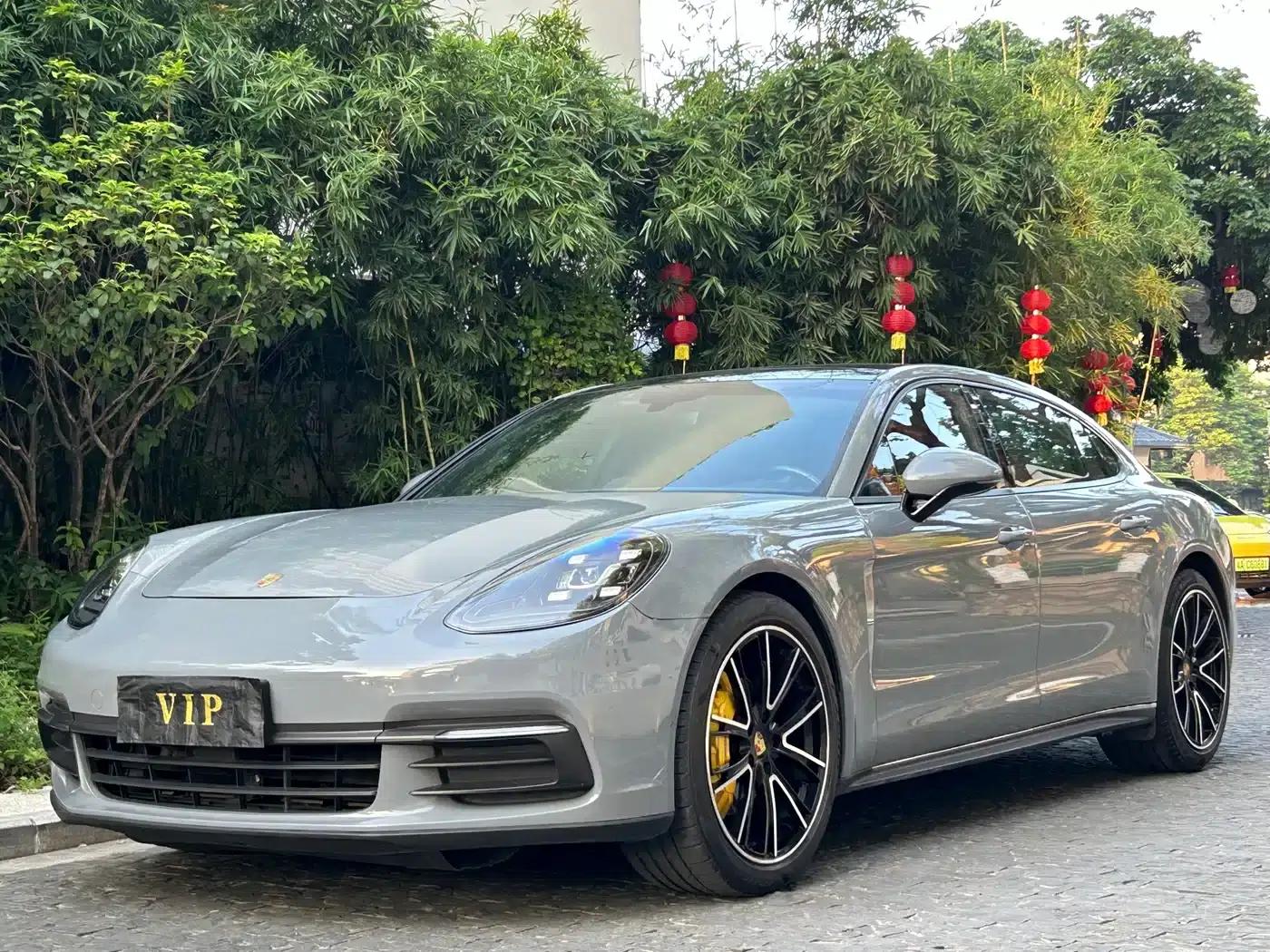 2017 Panamera Executive Long Wheelbase 3.0T — миниатюра 1