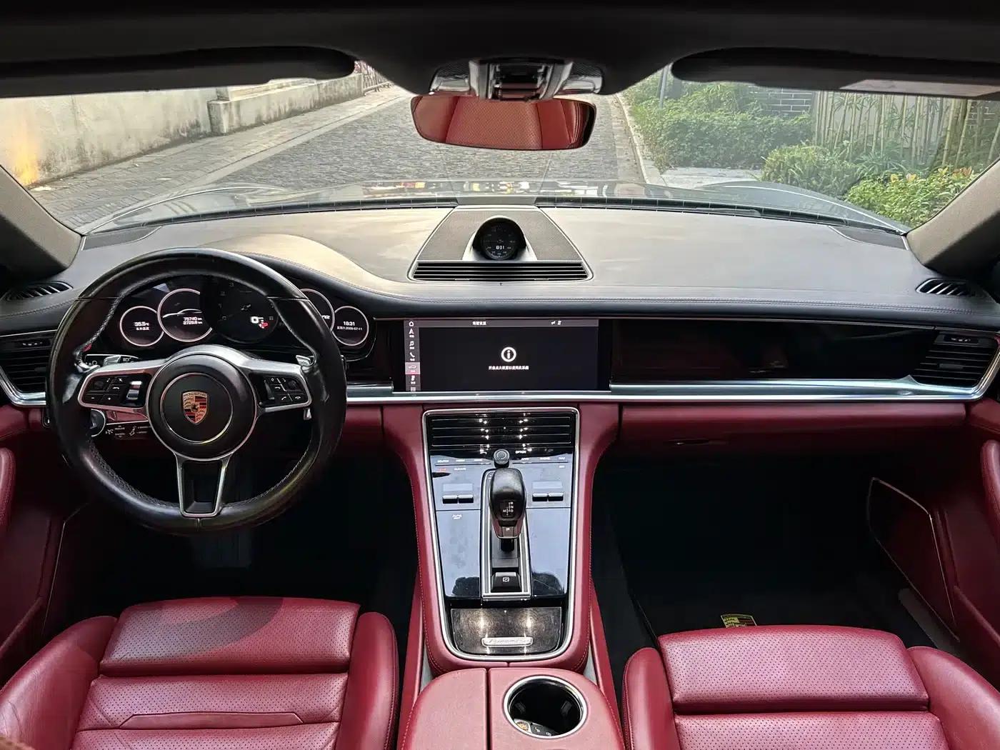 2017 Panamera Executive Long Wheelbase 3.0T — миниатюра 6