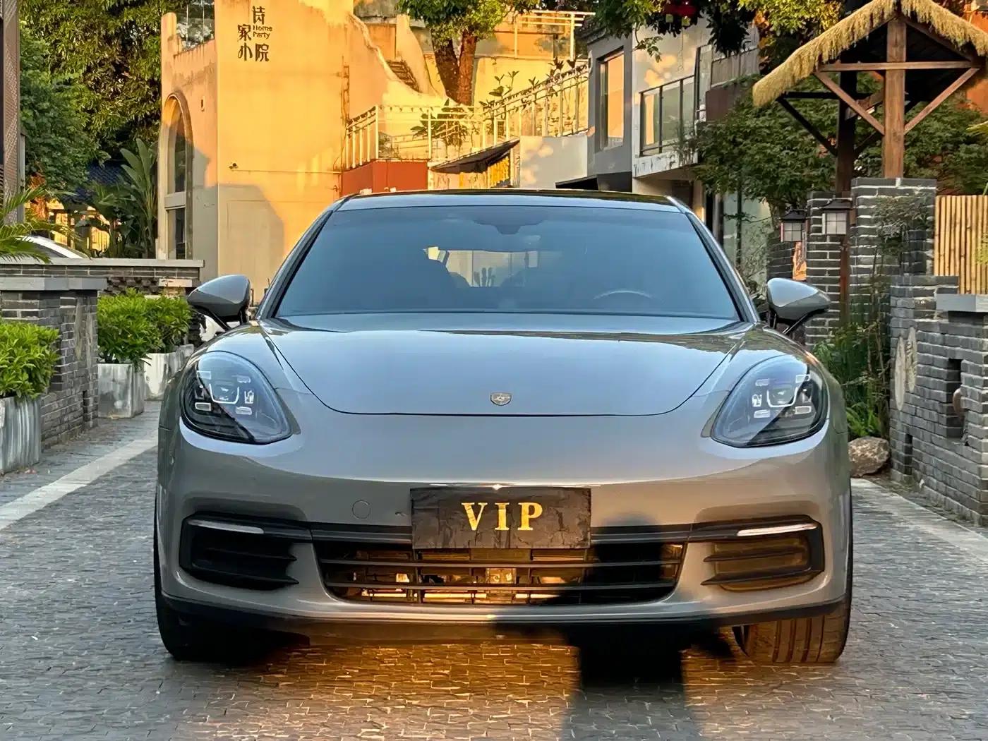 2017 Panamera 3.0T — миниатюра 2