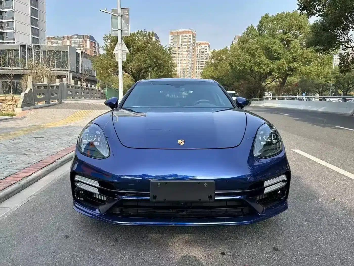 2017 Panamera 4 Executive Long Wheelbase 3.0T — миниатюра 2