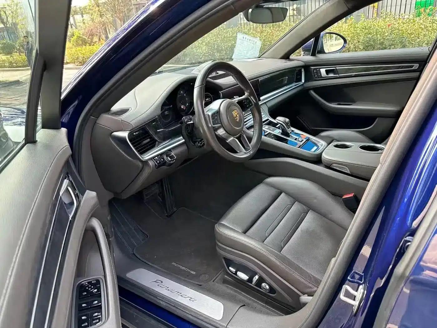 2017 Panamera 4 Executive Long Wheelbase 3.0T — миниатюра 4