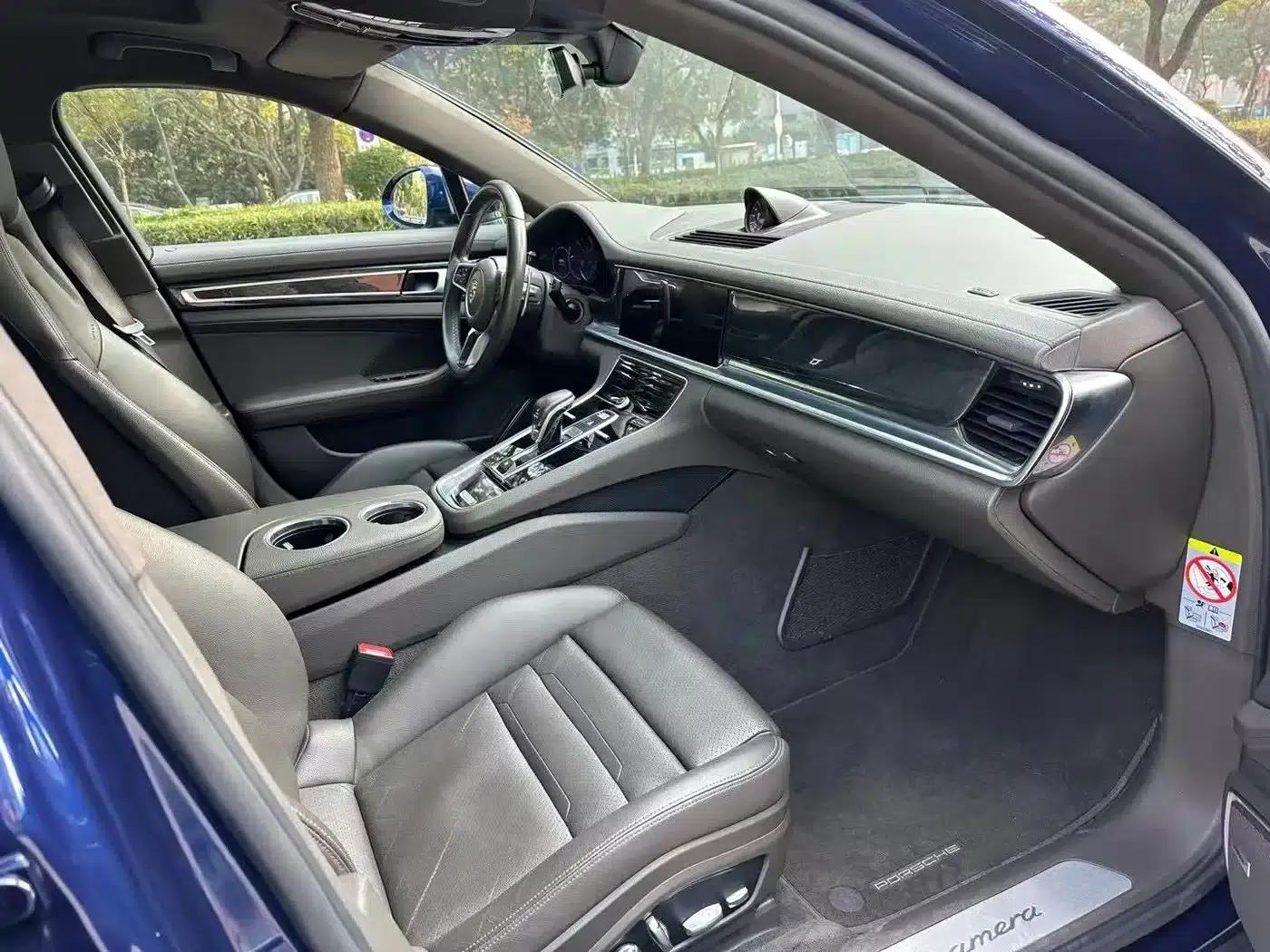 2017 Panamera 4 Executive Long Wheelbase 3.0T — миниатюра 6