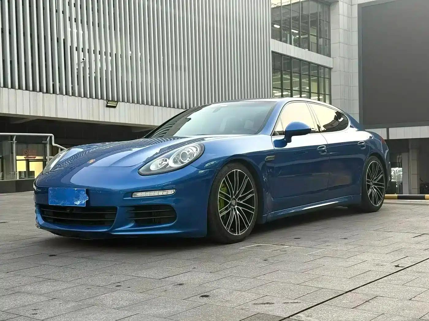 Panamera 2016 Panamera Edition 3.0T — миниатюра 1