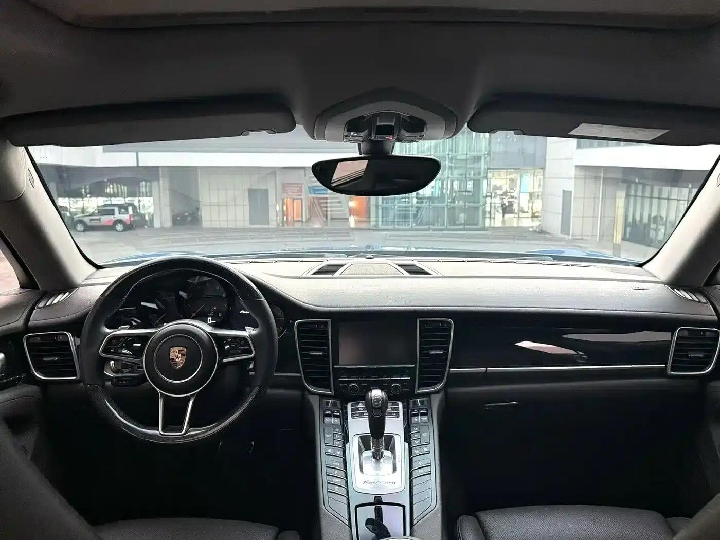 Panamera 2016 Panamera Edition 3.0T — миниатюра 7