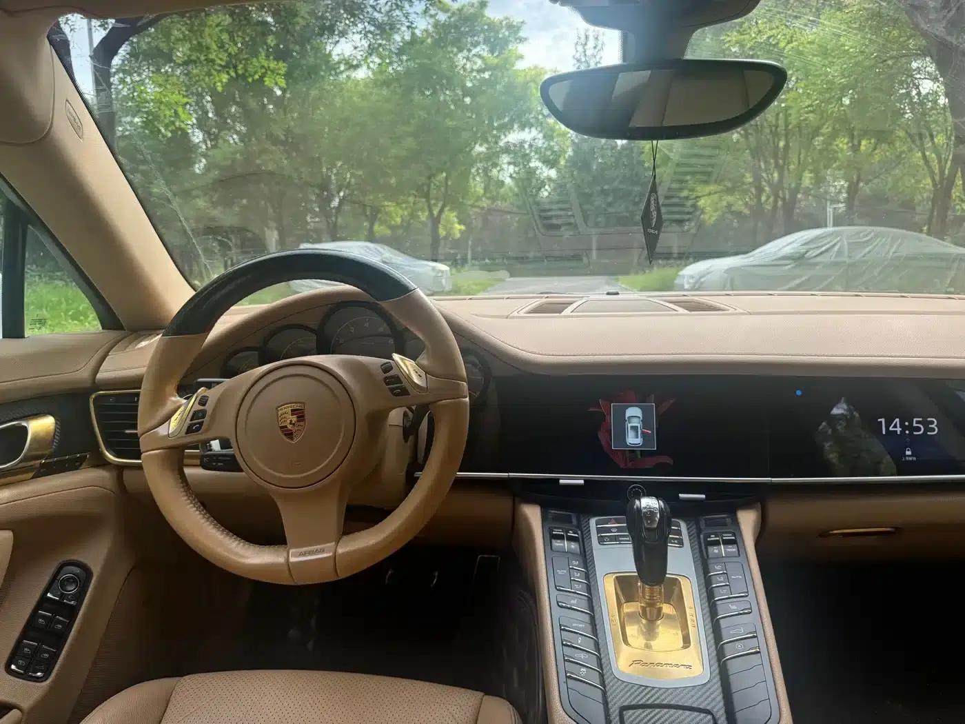 Panamera 2013 Panamera 4 Platinum Edition 3.6L — миниатюра 9
