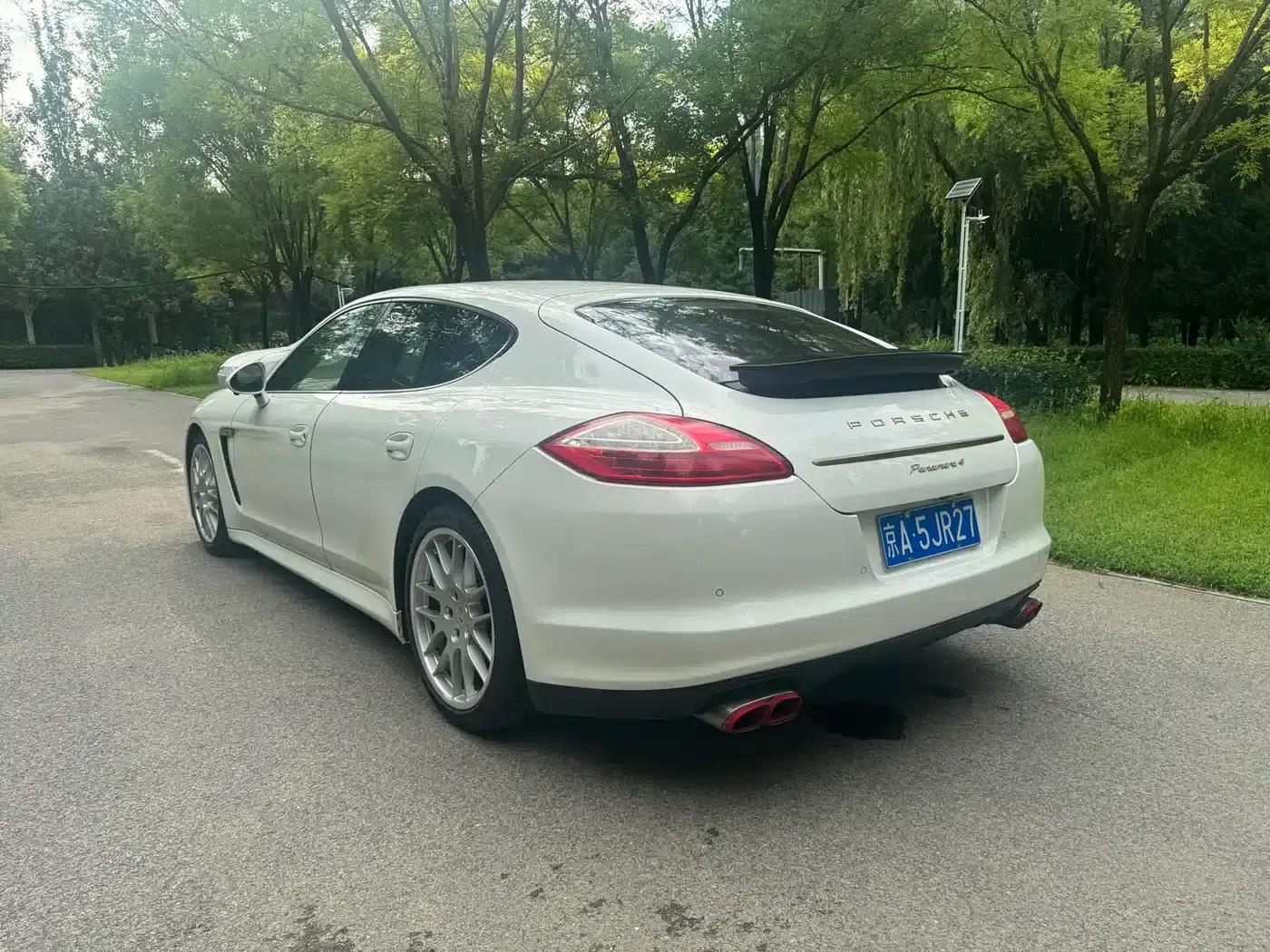 Panamera 2013 Panamera 4 Platinum Edition 3.6L — миниатюра 10