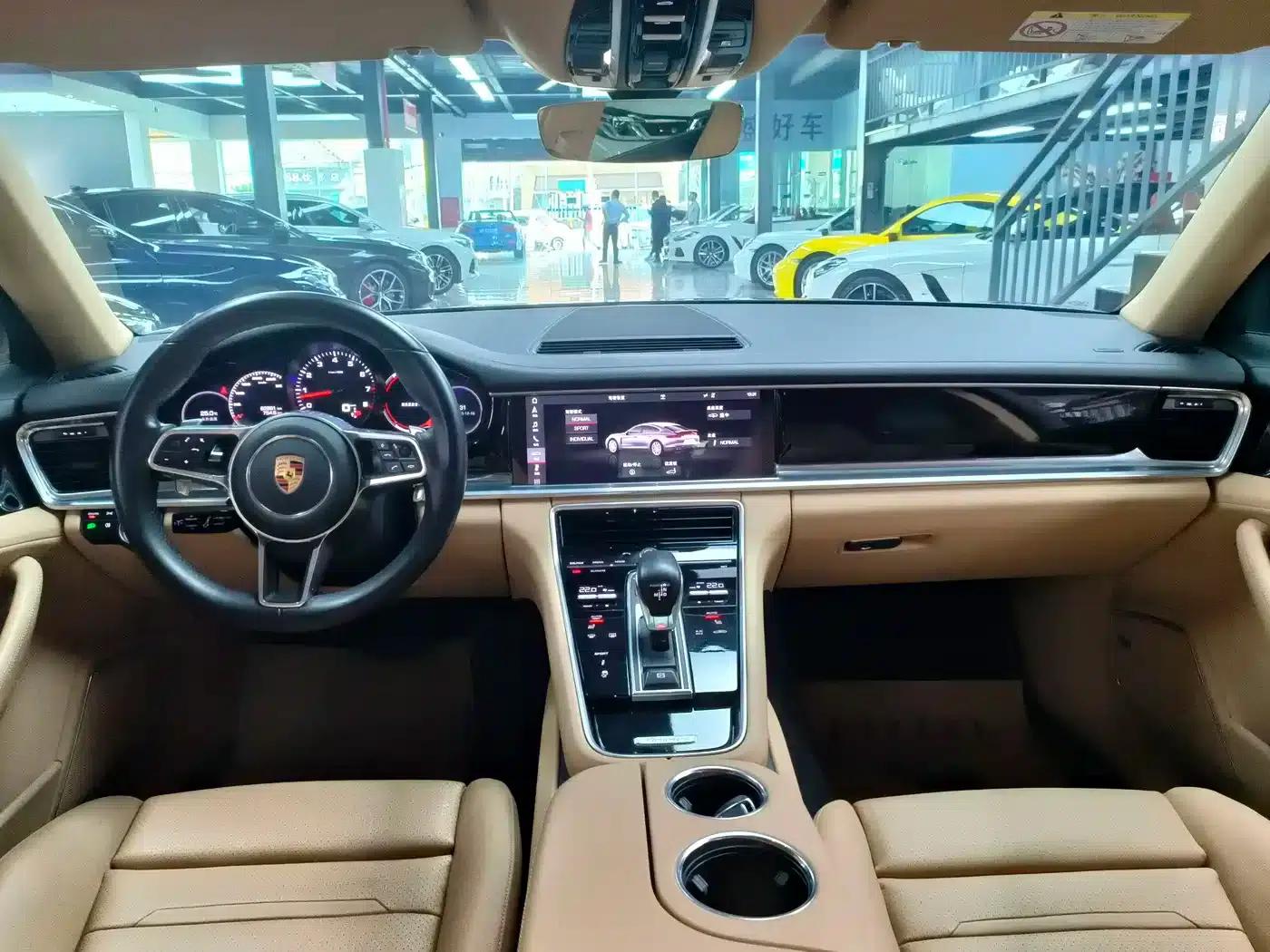 2019 Panamera Executive Long Wheelbase 2.9T — миниатюра 5