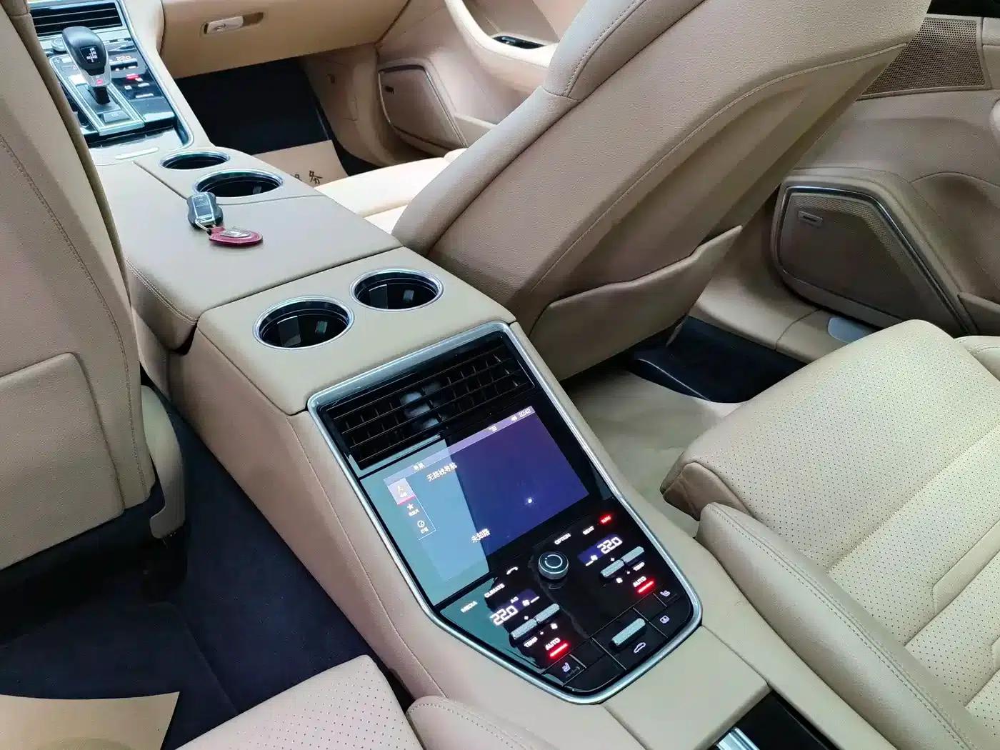 2019 Panamera Executive Long Wheelbase 2.9T — миниатюра 7