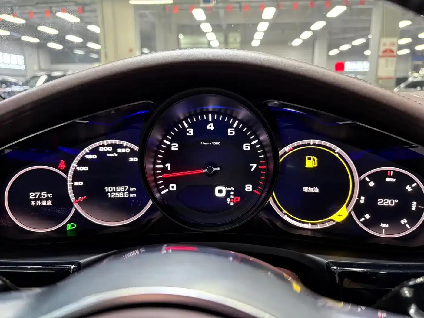 2017 Panamera Executive Long Wheelbase 3.0T — миниатюра 15