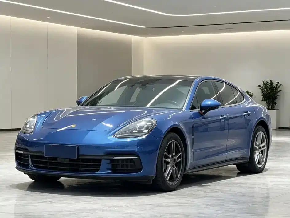 2017 Panamera 3.0T — миниатюра 1