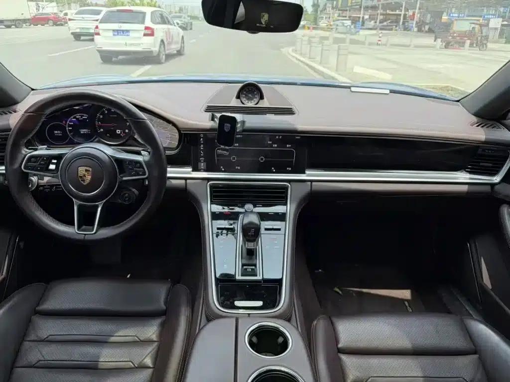 2017 Panamera 3.0T — миниатюра 3