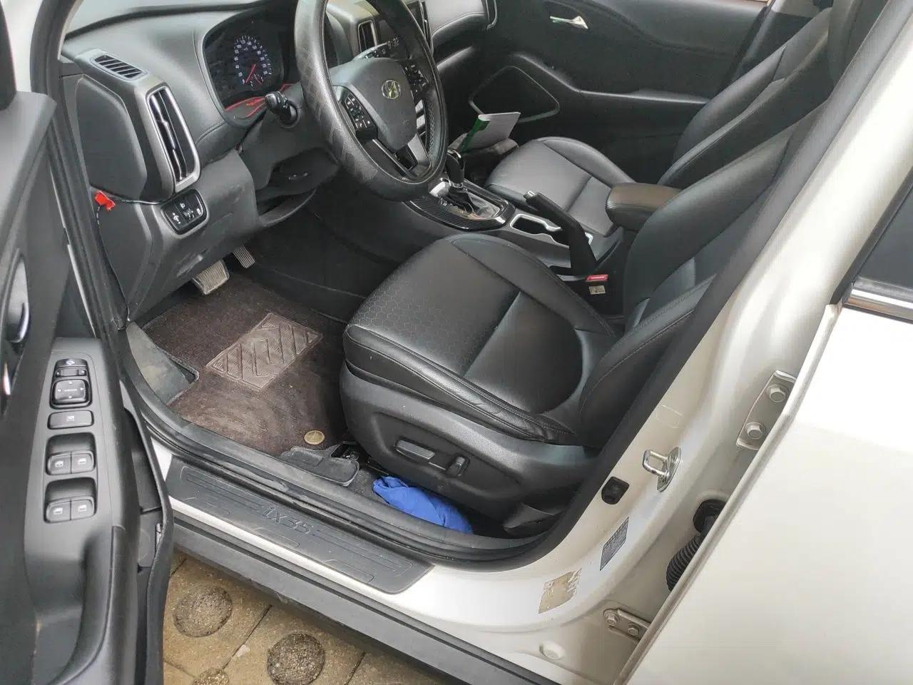 Hyundai ix35 2018 2.0L Automatic 2WD Zhiyong·Changxiang Edition — миниатюра 15