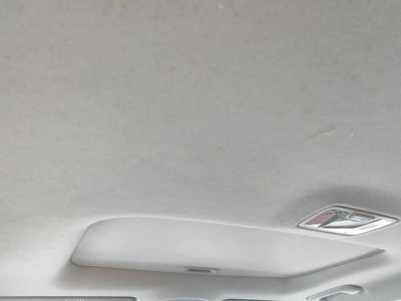 Hyundai ix35 2018 2.0L Automatic 2WD Zhiyong·Changxiang Edition — миниатюра 18