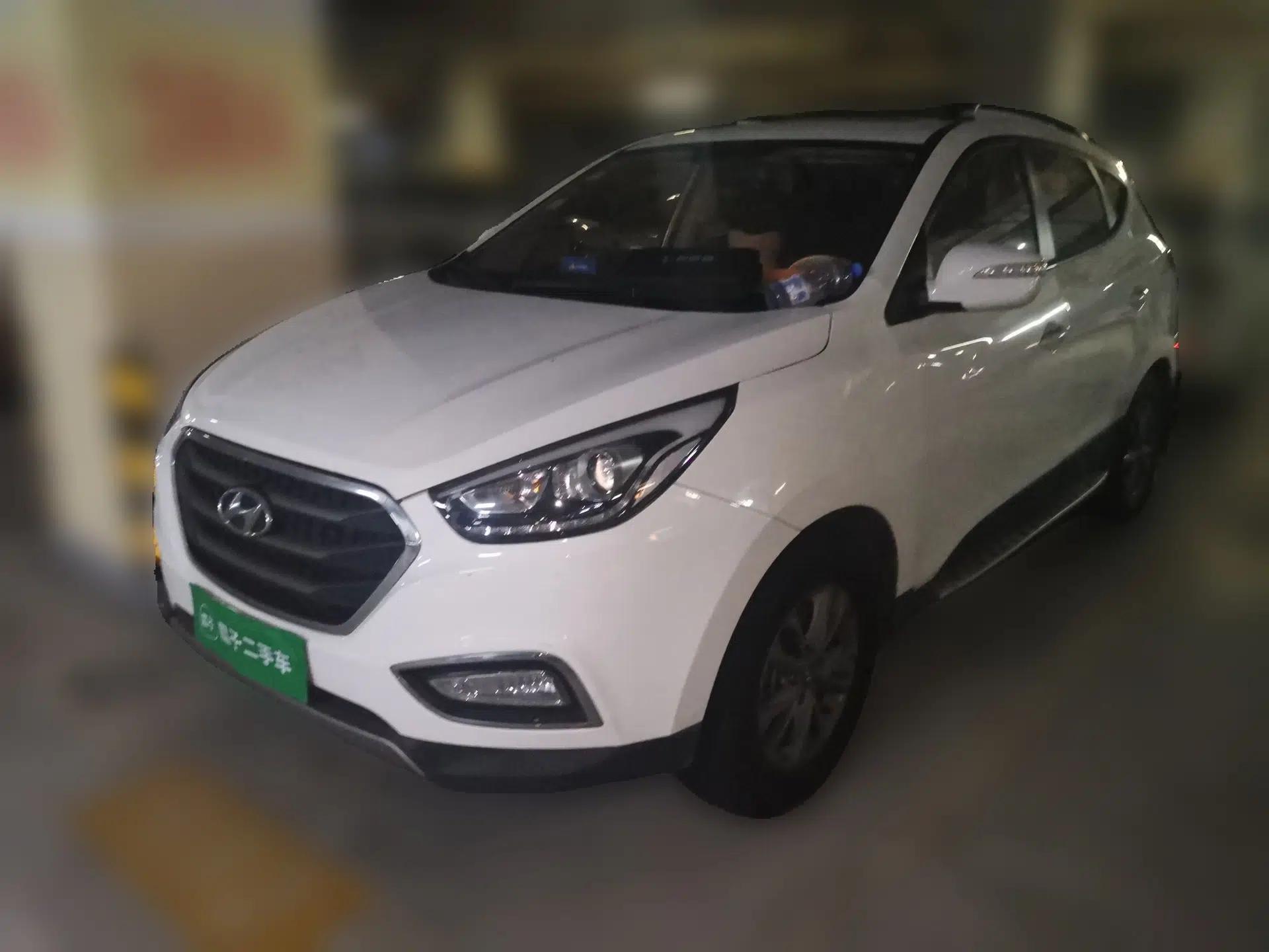Hyundai ix35 2015 2.0L Automatic 2WD Comfort Edition China V Standard — миниатюра 1