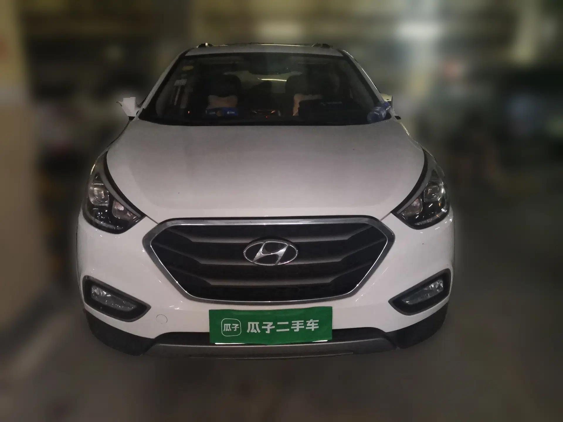 Hyundai ix35 2015 2.0L Automatic 2WD Comfort Edition China V Standard — миниатюра 2