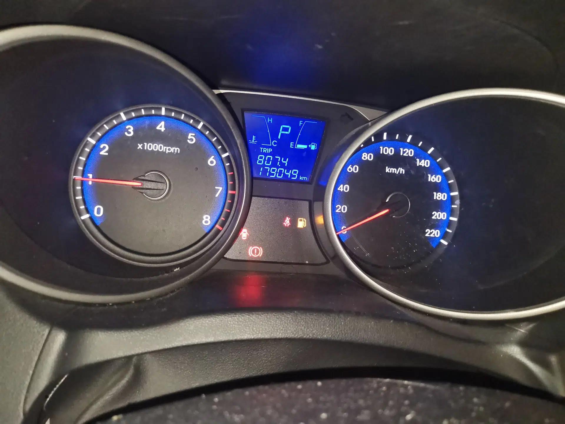 Hyundai ix35 2015 2.0L Automatic 2WD Comfort Edition China V Standard — миниатюра 12