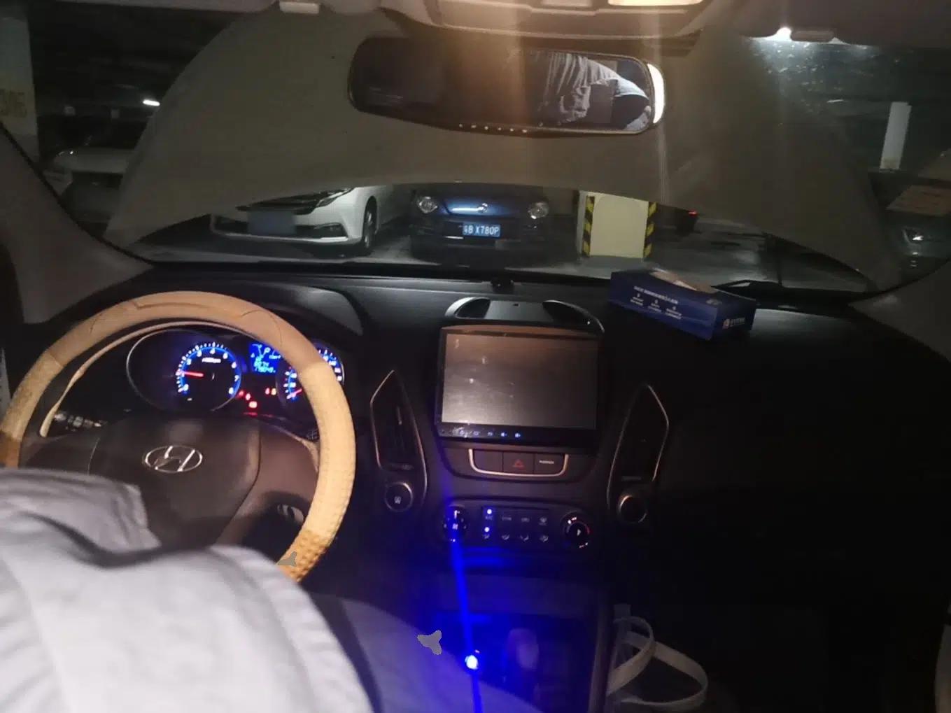 Hyundai ix35 2015 2.0L Automatic 2WD Comfort Edition China V Standard — миниатюра 9