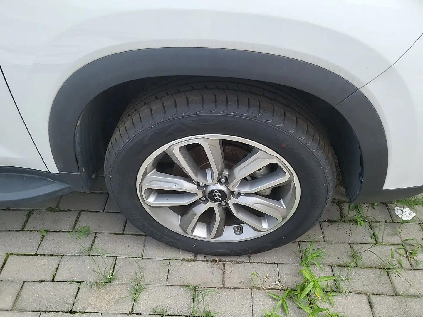 Hyundai ix35 2018 2.0L Automatic 2WD Zhiyong·Changxiang Edition — миниатюра 8