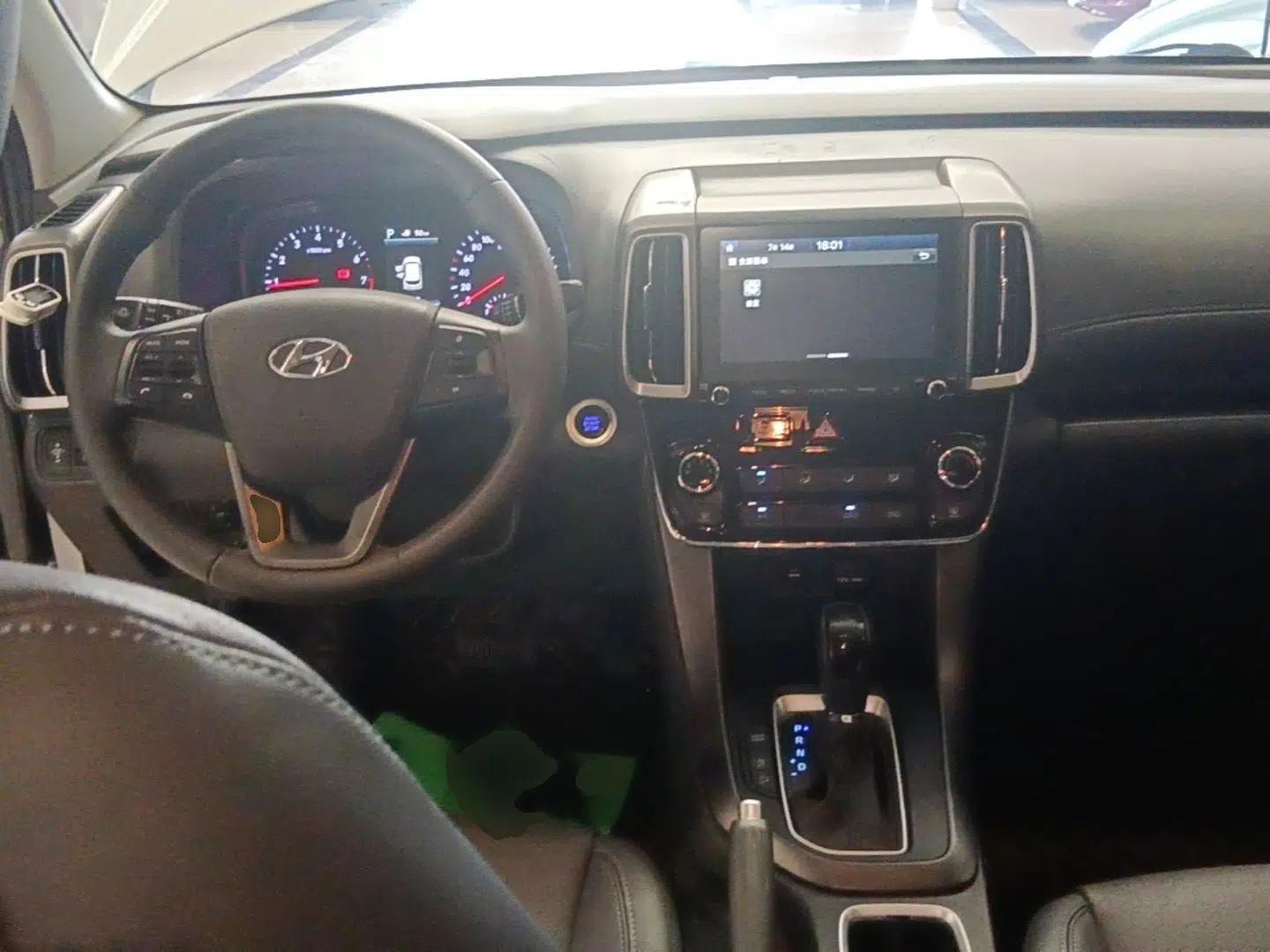 Hyundai ix35 2019 2.0L Automatic 2WD Zhiyong·Changxiang Edition China V Standard — миниатюра 12