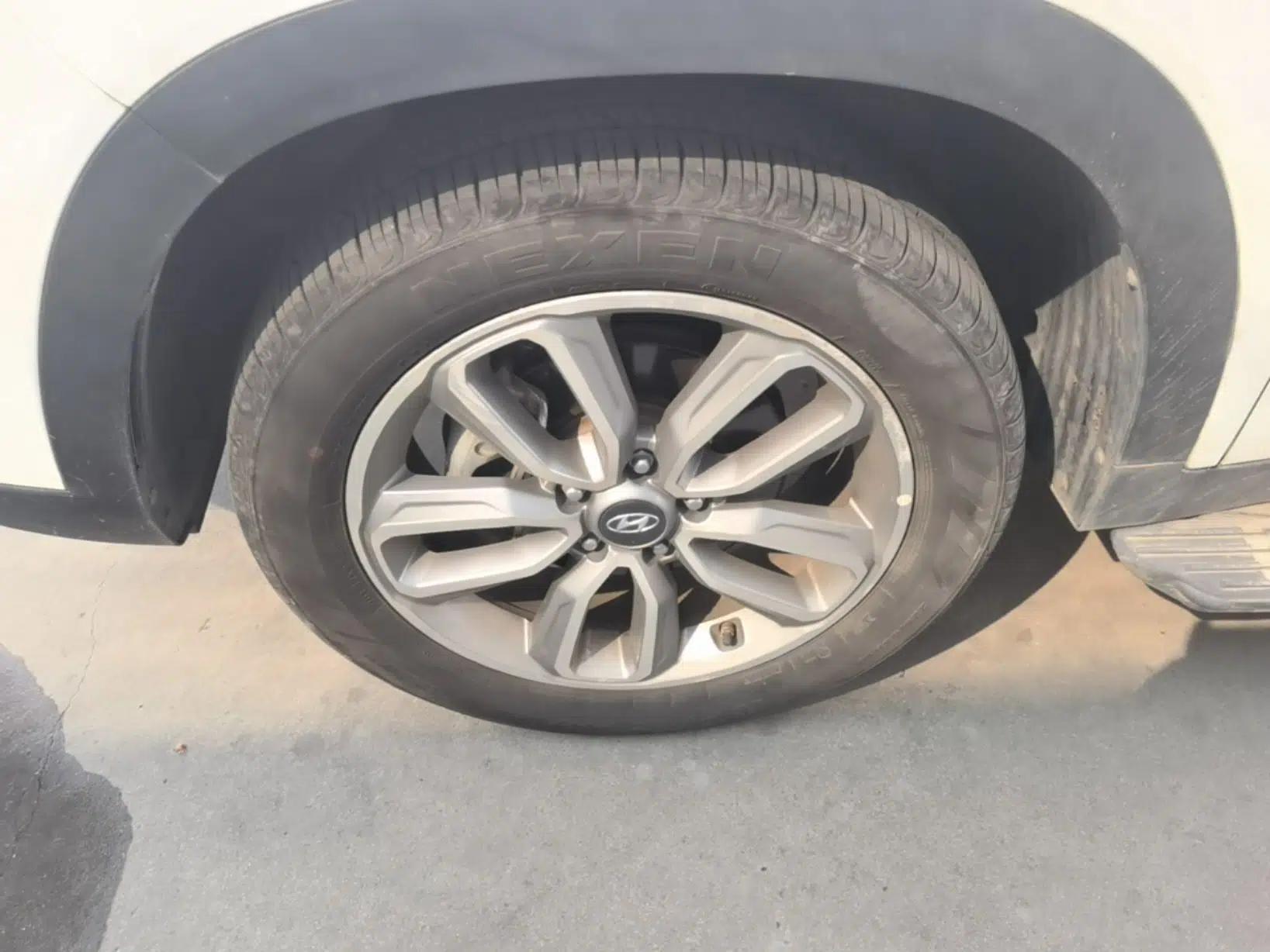 Hyundai ix35 2018 2.0L Automatic 2WD Zhiyong·Changxiang Edition — миниатюра 10